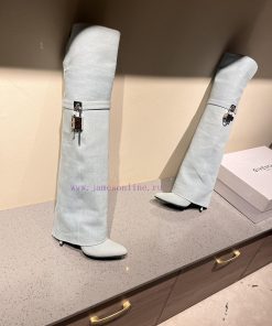 GIVENCHY new metal buckle boots from GivenchyThe pants and boots that are popular in the fasruwjbi8x