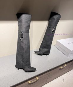 GIVENCHY new metal buckle boots from GivenchyThe pants and boots that are popular in the fasrug3qi9g