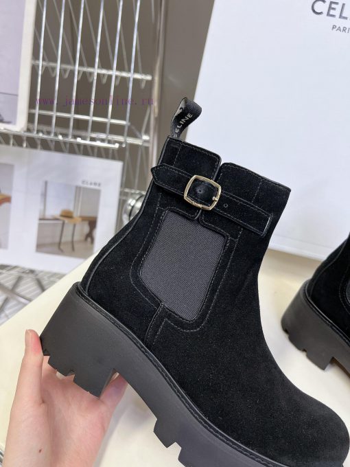 Celine's latest autumn and winter fashion show, Lisa's Martin boots with many celebrities an9k5xaa7p - Image 8