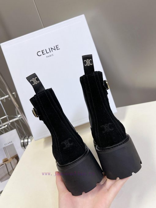 Celine's latest autumn and winter fashion show, Lisa's Martin boots with many celebrities an9k5xaa7p - Image 9
