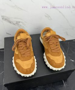 JIL SANDERThe most commonly worn shoes during leisure commuting are moral training shoesThernn35a4pn