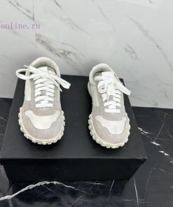 JIL SANDERThe most commonly worn shoes during leisure commuting are moral training shoesTherzbc93f08