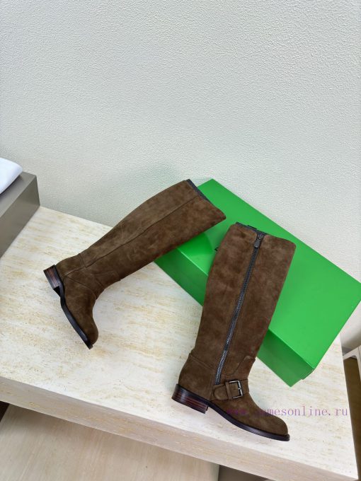 The original development of BottegaVeneta zipper boots took more than three months to perfec4k34uvsh - Image 4