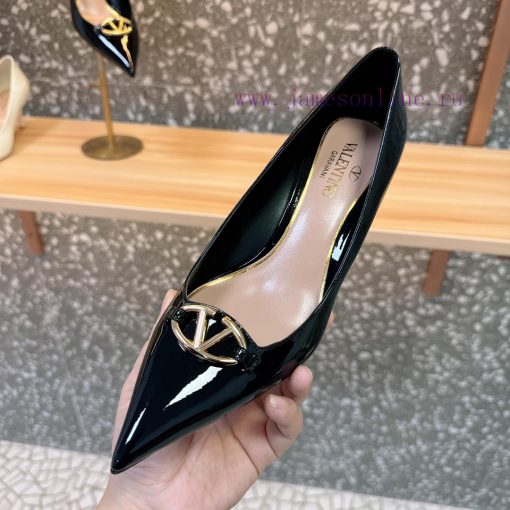 Valentino's hottest new productHigh heels and single shoesThe perfect combination of the latiokq76mg - Image 7