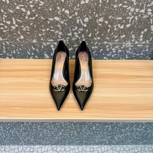 Valentino's hottest new productHigh heels and single shoesThe perfect combination of the lattjdjmv2d - Image 2