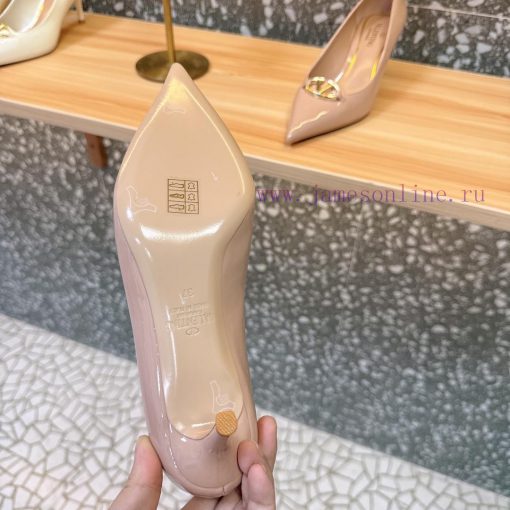 Valentino's hottest new productHigh heels and single shoesThe perfect combination of the latgvas282e - Image 5