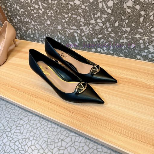 Valentino's hottest new productHigh heels and single shoesThe perfect combination of the lattjdjmv2d - Image 7