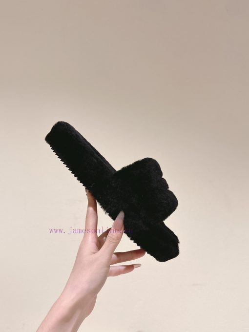celi*e | ²⁰²4 𝐬𝐬  🤍🤎 Celine's new popular autumn and winter fur mop, with a one-to-one repl7ijho1fk - Image 9