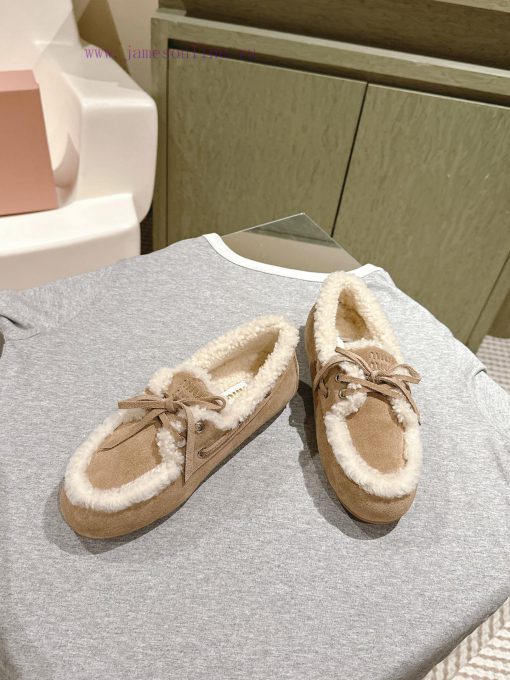 | ²⁰²4 𝐬𝐬  🤍🤎MIUMIU new American retro style wool integrated bean shoes~a must-have~casual pe8xwudj - Image 4
