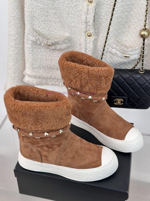 Chanel | Chanel Classic Autumn/Winter Double CThick soled snow bootsA pair of snow boots thaavr4yerg - Image 4