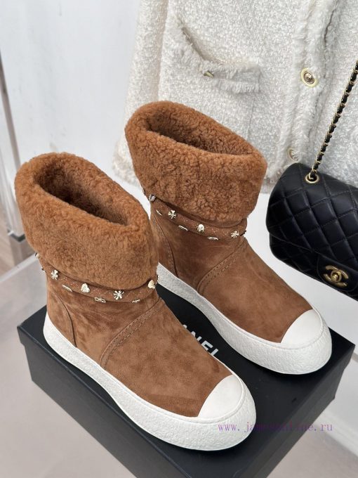 Chanel | Chanel Classic Autumn/Winter Double CThick soled snow bootsA pair of snow boots thaavr4yerg - Image 5