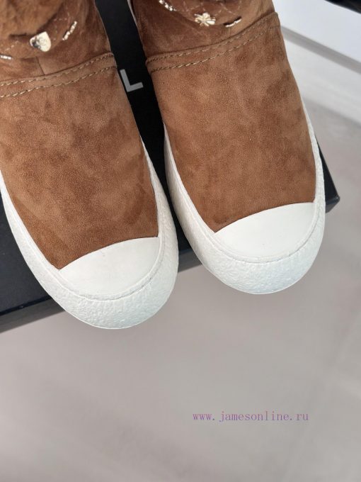 Chanel | Chanel Classic Autumn/Winter Double CThick soled snow bootsA pair of snow boots thaavr4yerg - Image 8