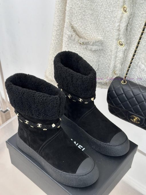 Chanel | Chanel Classic Autumn/Winter Double CThick soled snow bootsA pair of snow boots thayavb46zn - Image 5