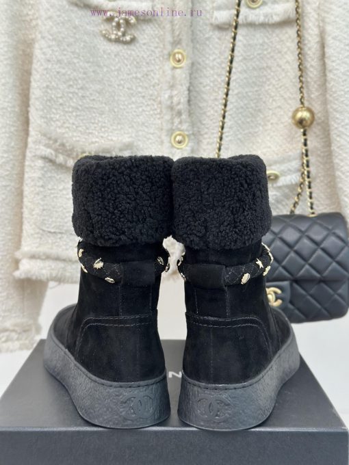 Chanel | Chanel Classic Autumn/Winter Double CThick soled snow bootsA pair of snow boots thayavb46zn - Image 9