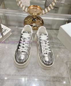 24 new Dior sponge shoes, thick soled casual shoesThis Dior Star sports shoe continues the tabcbosry