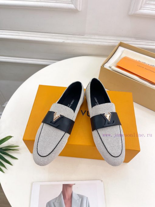 LV 2024 Early Autumn New Top Edition, featuring LV CAPRI flat bottomed loafers and hard goodhus3oqt2 - Image 2