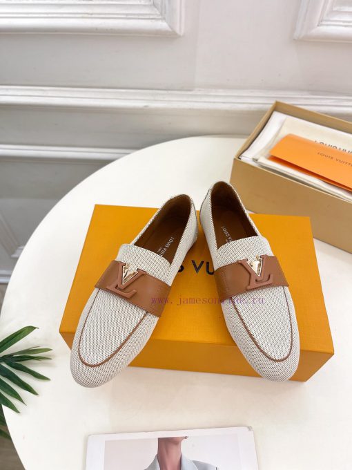 LV 2024 Early Autumn New Top Edition, featuring LV CAPRI flat bottomed loafers and hard goodvcyeks4t - Image 2