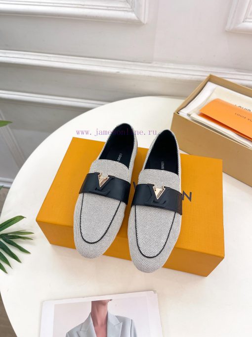 LV 2024 Early Autumn New Top Edition, featuring LV CAPRI flat bottomed loafers and hard goodhus3oqt2 - Image 5