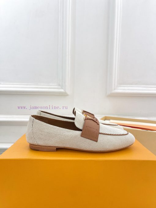 LV 2024 Early Autumn New Top Edition, featuring LV CAPRI flat bottomed loafers and hard goodvcyeks4t - Image 4