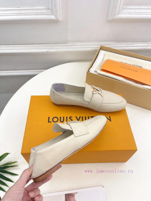 LV 2024 Early Autumn New Top Edition, featuring LV CAPRI flat bottomed loafers and hard good86z149ws - Image 3