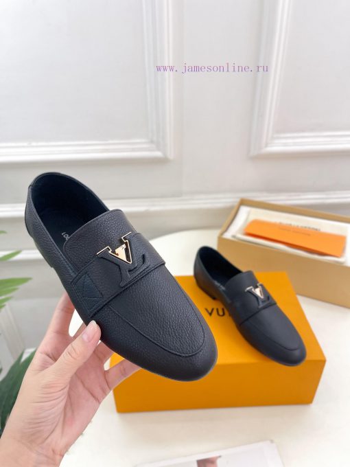 LV 2024 Early Autumn New Top Edition, featuring LV CAPRI flat bottomed loafers and hard goodbcc5fylo - Image 6
