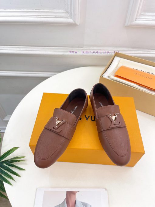 LV 2024 Early Autumn New Top Edition, featuring LV CAPRI flat bottomed loafers and hard good5jv5smu5
