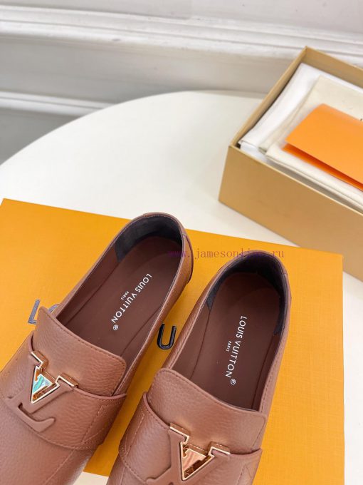 LV 2024 Early Autumn New Top Edition, featuring LV CAPRI flat bottomed loafers and hard good5jv5smu5 - Image 8