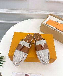 LV 2024 Early Autumn New Top Edition, featuring LV CAPRI flat bottomed open heel loafers andgut6ylxx