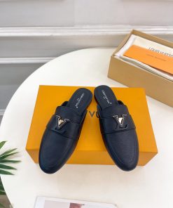 LV 2024 Early Autumn New Top Edition, featuring LV CAPRI flat bottomed open heel loafers and7bobmx0a