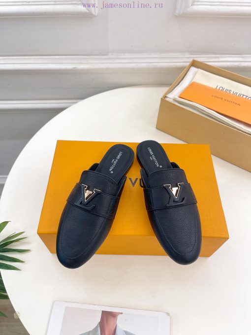 LV 2024 Early Autumn New Top Edition, featuring LV CAPRI flat bottomed open heel loafers and7bobmx0a