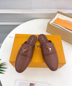 LV 2024 Early Autumn New Top Edition, featuring LV CAPRI flat bottomed open heel loafers andr6dux8s8