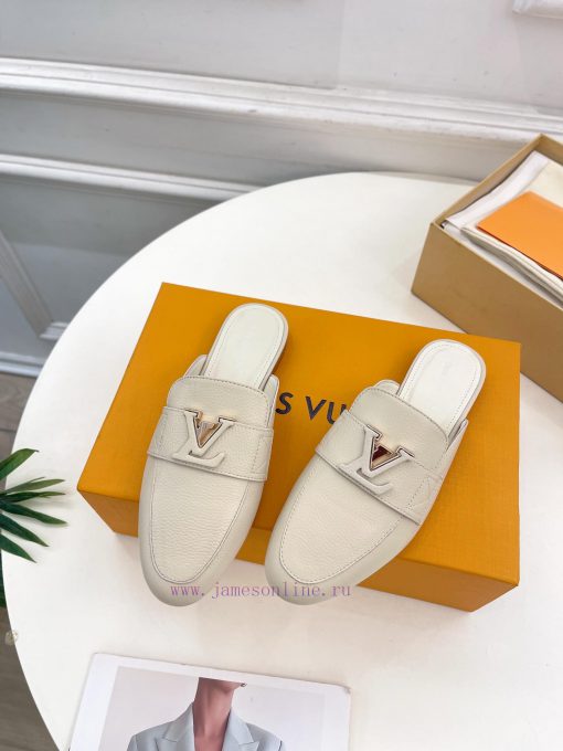 LV 2024 Early Autumn New Top Edition, featuring LV CAPRI flat bottomed open heel loafers andmi66j3pf - Image 5