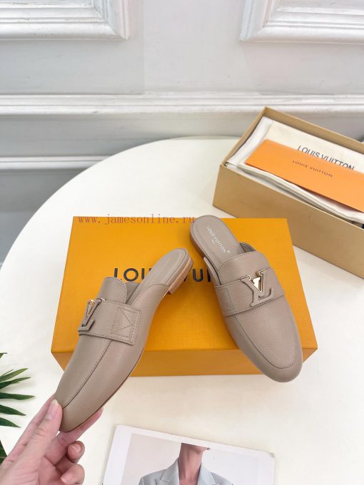 LV 2024 Early Autumn New Top Edition, featuring LV CAPRI flat bottomed open heel loafers andmwnevsv0 - Image 3