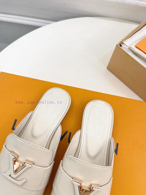 LV 2024 Early Autumn New Top Edition, featuring LV CAPRI flat bottomed open heel loafers andmi66j3pf - Image 9