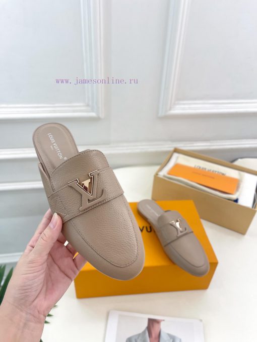 LV 2024 Early Autumn New Top Edition, featuring LV CAPRI flat bottomed open heel loafers andmwnevsv0 - Image 6