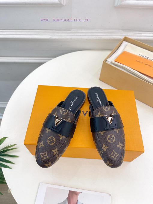 LV 2024 Early Autumn New Top Edition, featuring LV CAPRI flat bottomed open heel loafers and8wzhrnc4