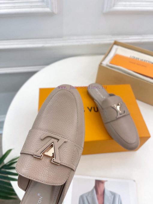 LV 2024 Early Autumn New Top Edition, featuring LV CAPRI flat bottomed open heel loafers andmwnevsv0 - Image 8