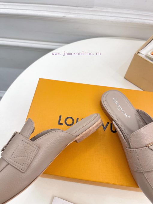 LV 2024 Early Autumn New Top Edition, featuring LV CAPRI flat bottomed open heel loafers andmwnevsv0 - Image 9