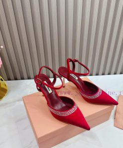 The 2024 new product MIU MIU has a brand new and super beautiful decoration combination, ful4h5f6lav
