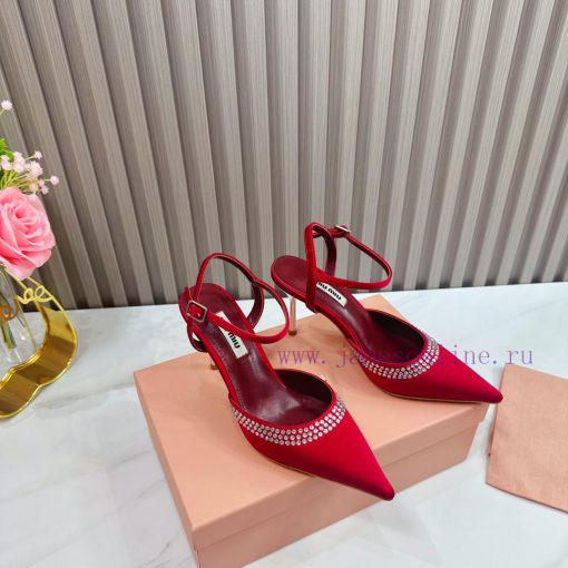 The 2024 new product MIU MIU has a brand new and super beautiful decoration combination, ful4h5f6lav