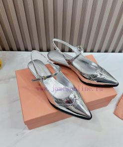 The 2024 new product MIU MIU has a brand new and super beautiful decoration combination, ful5ffw2mqo