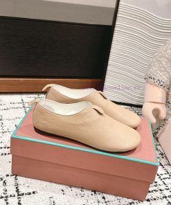 𝐋𝐨𝐫𝐨𝐏𝐢𝐚𝐧𝐚 Top of the line Nuoyou Ya new flat shoes, one foot flat shoes focus on soft and cohvuwdikm