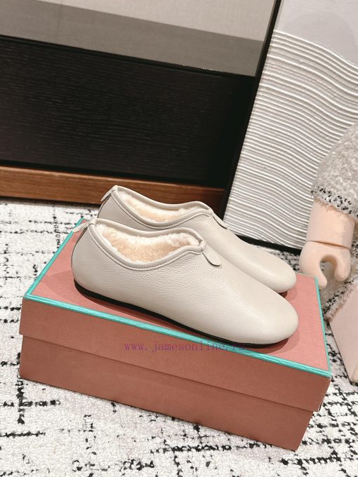 𝐋𝐨𝐫𝐨𝐏𝐢𝐚𝐧𝐚 Top of the line Nuoyou Ya new flat shoes, one foot flat shoes focus on soft and co0jey1box