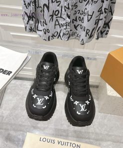 Louis Vuitton 2024s new LV thick soled running shoes, dad shoes, casual sports shoesTop tier0ws9zx37