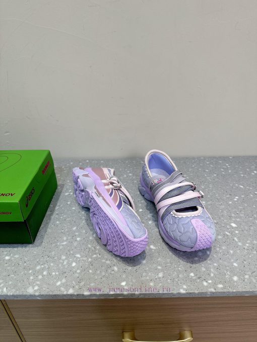 Kiko Kostadinov collaborates with Heaven by Marc Jacobs and ASICS to create a shoe model forae9buikd - Image 3