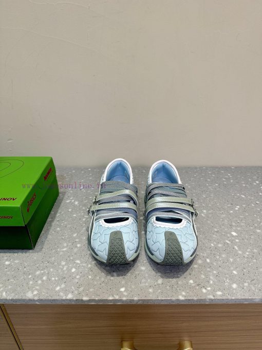 Kiko Kostadinov collaborates with Heaven by Marc Jacobs and ASICS to create a shoe model foryjtz9bvx