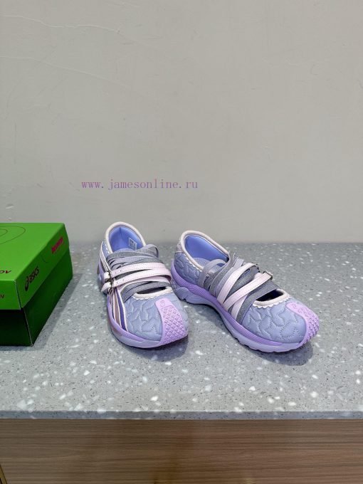Kiko Kostadinov collaborates with Heaven by Marc Jacobs and ASICS to create a shoe model forae9buikd - Image 5