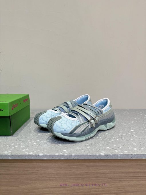 Kiko Kostadinov collaborates with Heaven by Marc Jacobs and ASICS to create a shoe model foryjtz9bvx - Image 4
