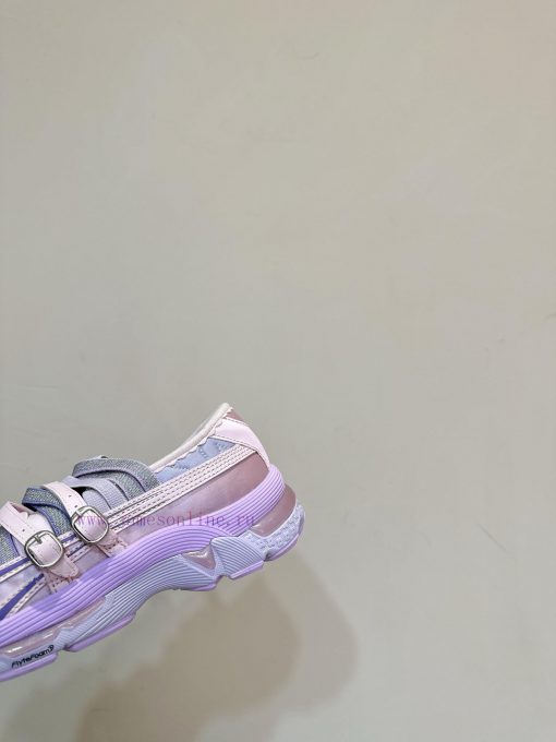 Kiko Kostadinov collaborates with Heaven by Marc Jacobs and ASICS to create a shoe model forae9buikd - Image 8