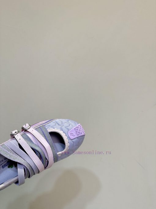Kiko Kostadinov collaborates with Heaven by Marc Jacobs and ASICS to create a shoe model forae9buikd - Image 9